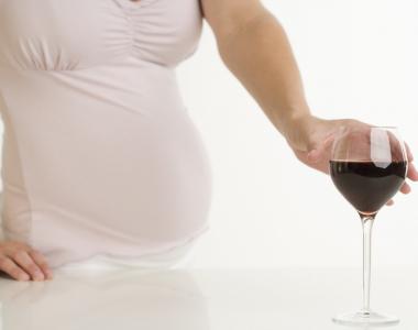 Влияние алкоголя на зачатие ребенка у мужчин и женщин